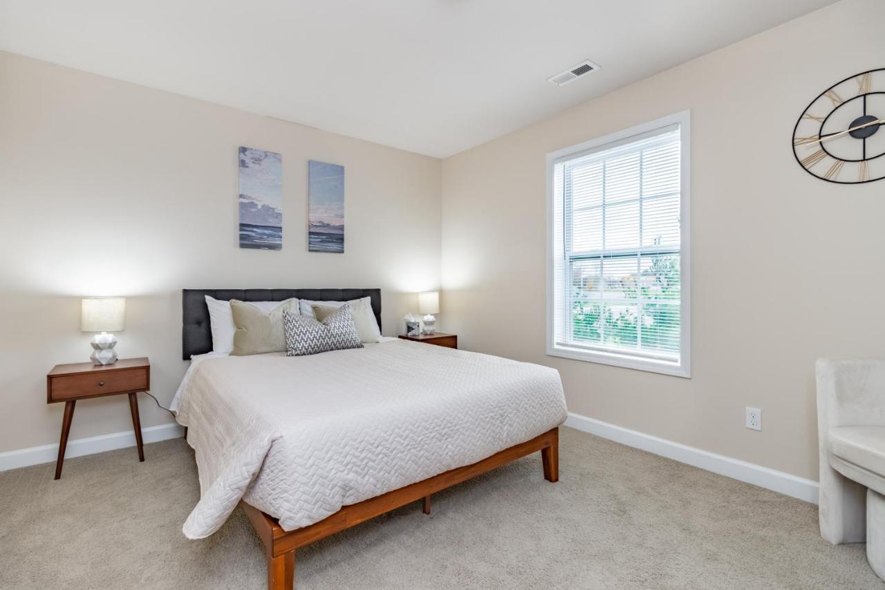 Contemporary Stay In Central Peoria Luaran gambar